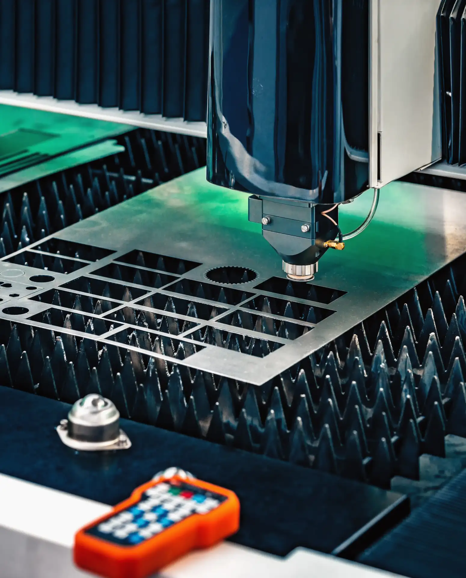 Imagen de <span class='text-ditsa-Primary-Verde-2'>Ventajas del corte láser</span> en maquinados industriales